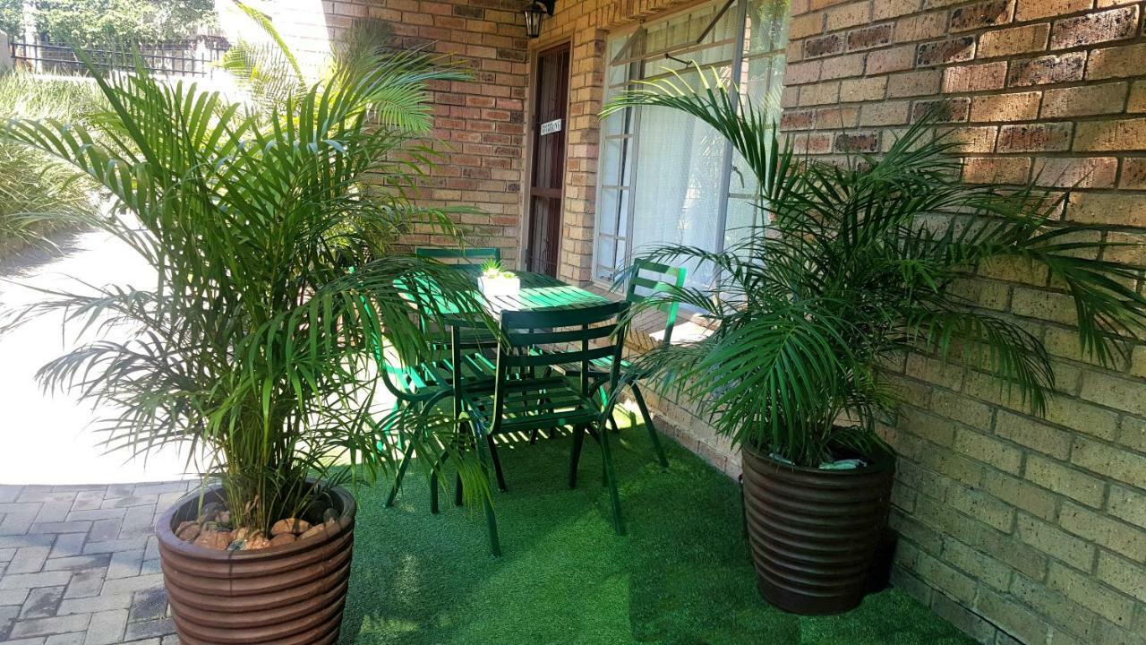 Sunshine Self Catering Leilighet Mbombela Eksteriør bilde